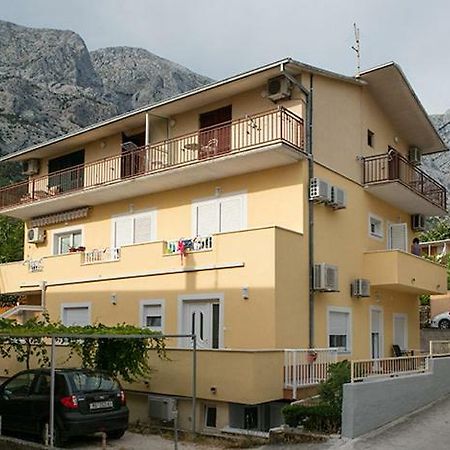 Apartman Jakir Baška Voda Екстериор снимка