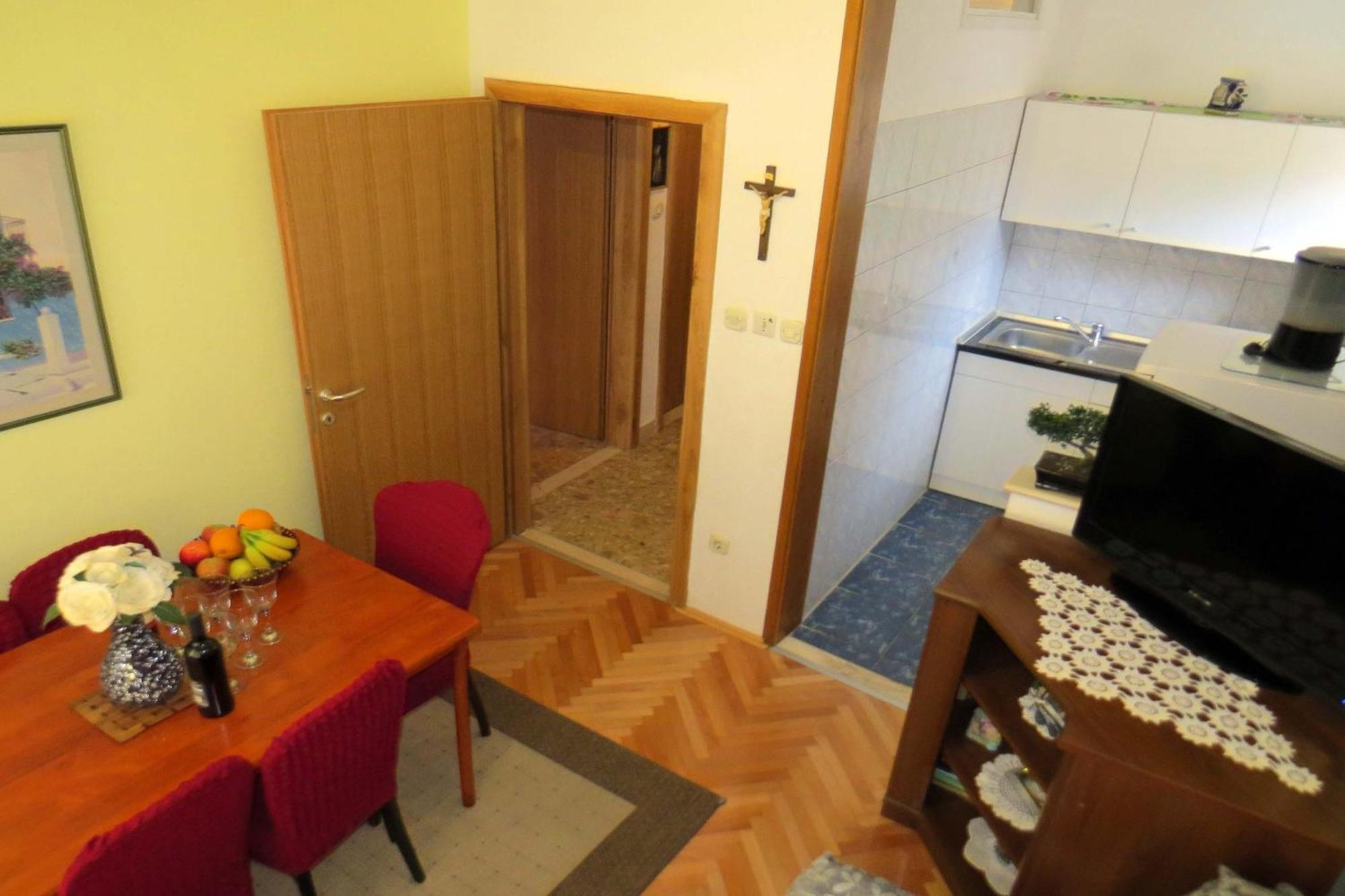Apartman Jakir Baška Voda Екстериор снимка