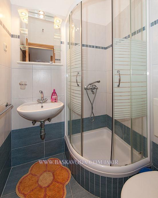 Apartman Jakir Baška Voda Екстериор снимка