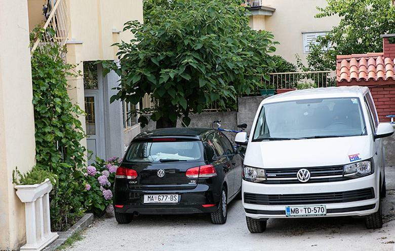 Apartman Jakir Baška Voda Екстериор снимка