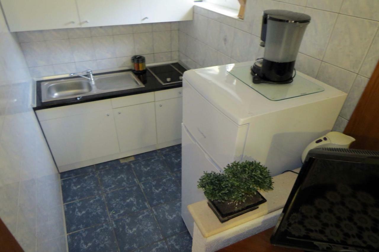 Apartman Jakir Baška Voda Екстериор снимка