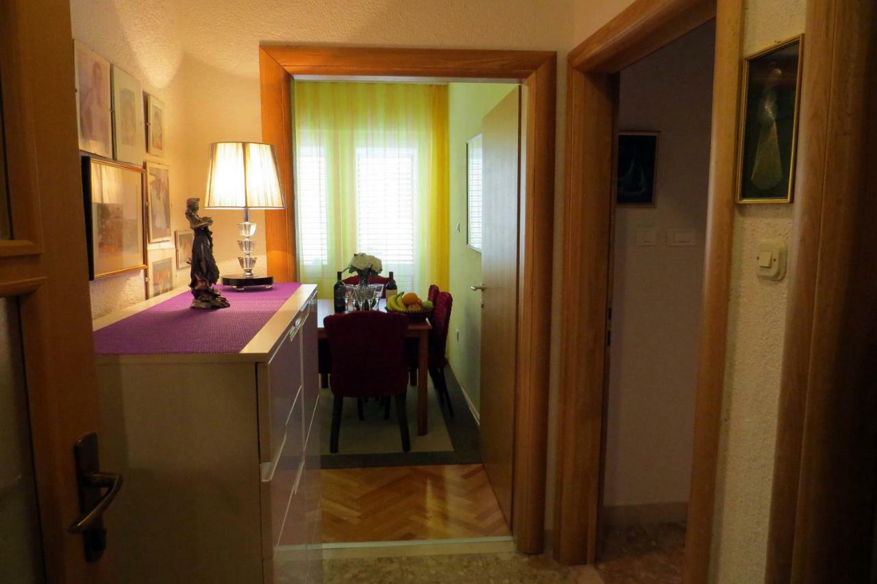Apartman Jakir Baška Voda Екстериор снимка